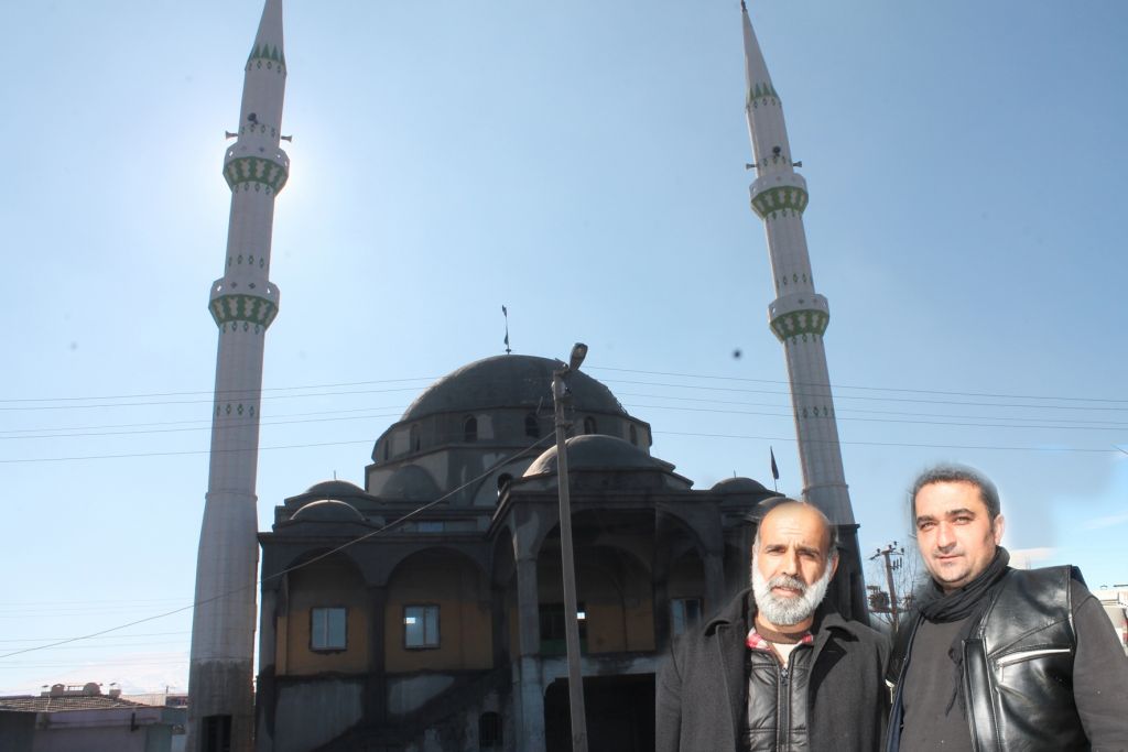 Küçük Sanayi Sitesi İcralık Oldu