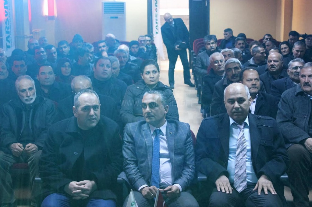 KARAKOYUNLU İLÇESİNDE ÇİFTÇİLERE YÖNELİK BİLGİLENDİRME TOPLANTISI DÜZENLENDİ