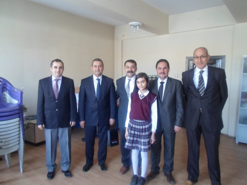 Satranç şampiyonlarına Defterdarlık'tan ödül