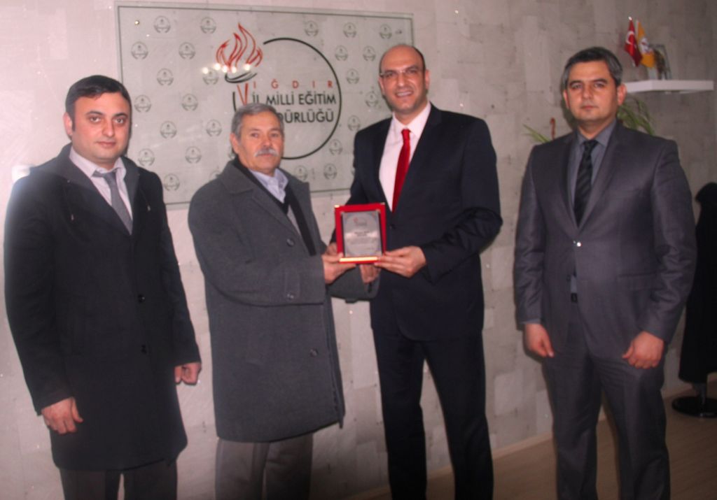 600 Öğrenciye 20000 TL Tutarında Okul Kıyafeti Yardımı