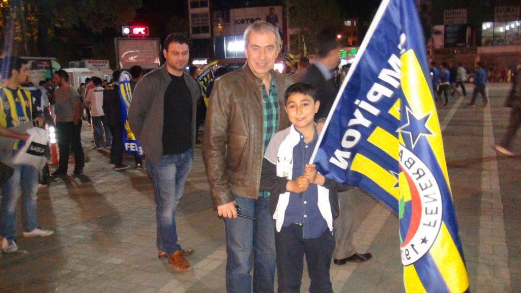 Iğdırda Fenerbahçe taraftarının şampiyonluk sevinci