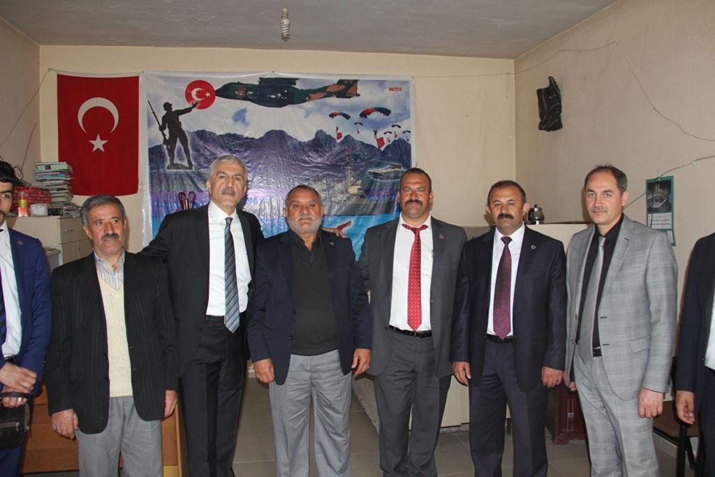 MHP Adayları Esnaf Ziyaretlerine Devam Ediyor