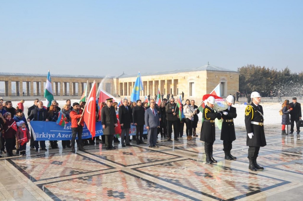 İSTAD yönetim kurulu ve üyeleri Anıtkabiri Ziyaret Etti