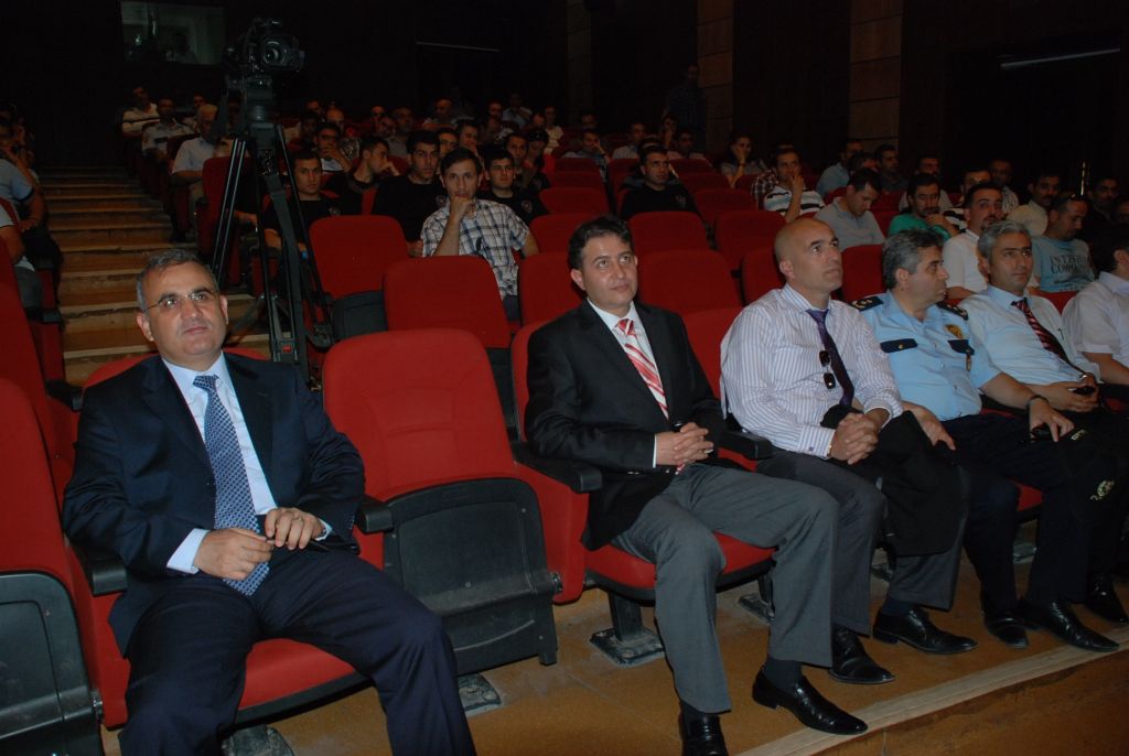 Iğdır'da Polislere Öfke Kontrolü Semineri Verildi