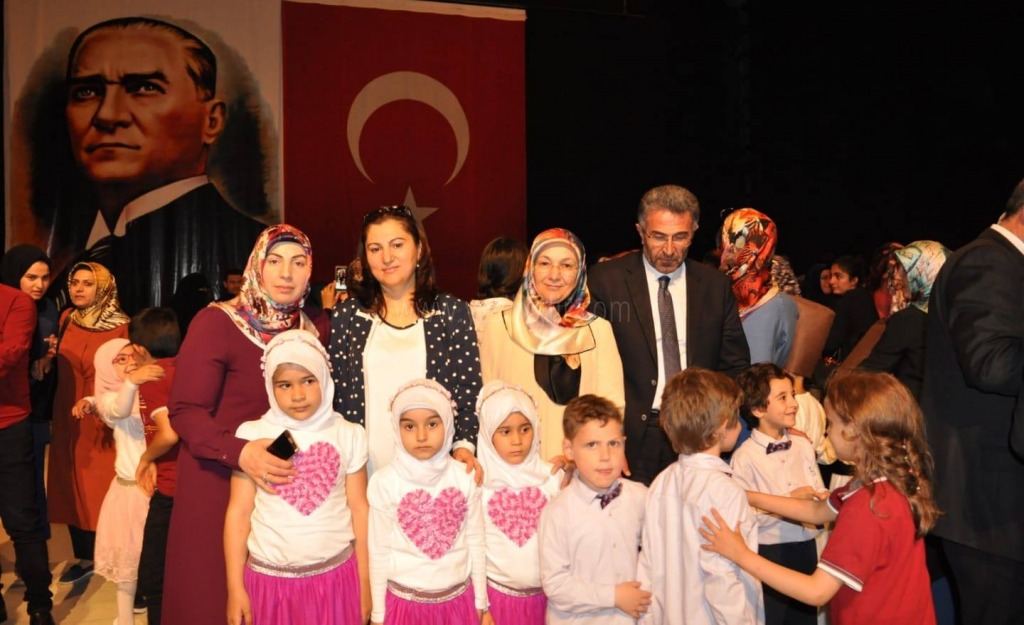 Minik Yürekler Yıl Sonu Gösterisi