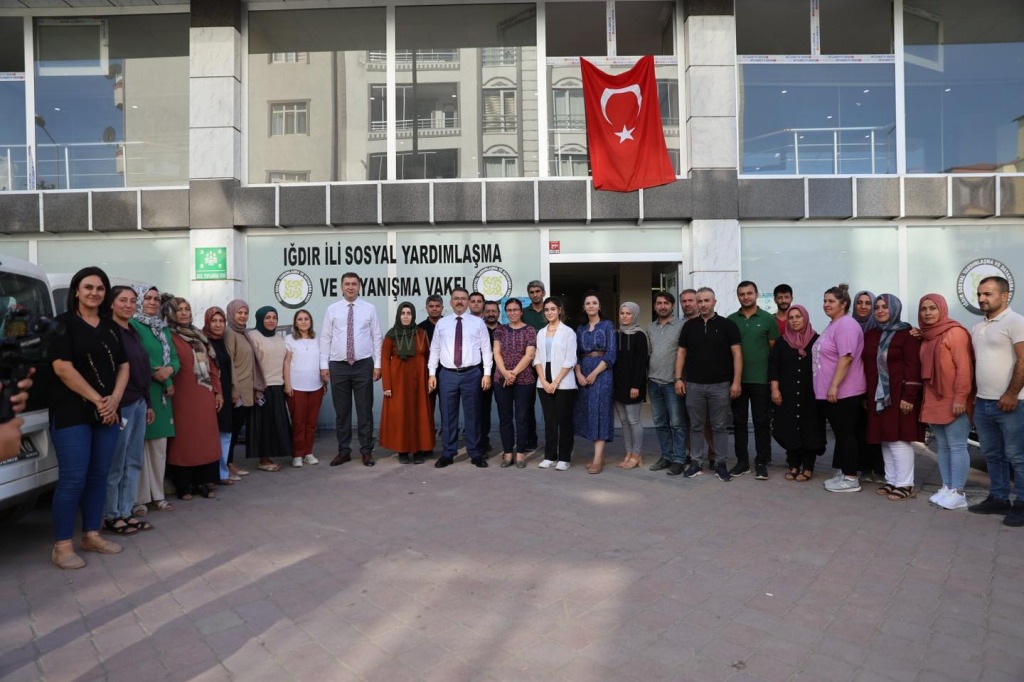 Vali Turan Vakıf Çalışanlarıyla Değerlendirme Toplantısı Yaptı