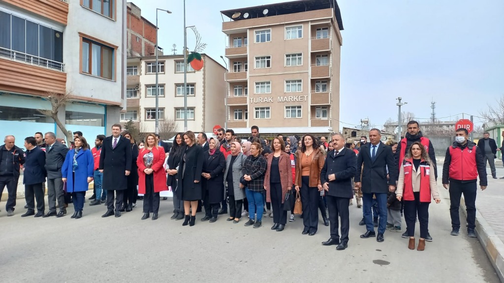 8 Mart Kadınlar Gününde Farkındalık Yürüyüşü Yapıldı