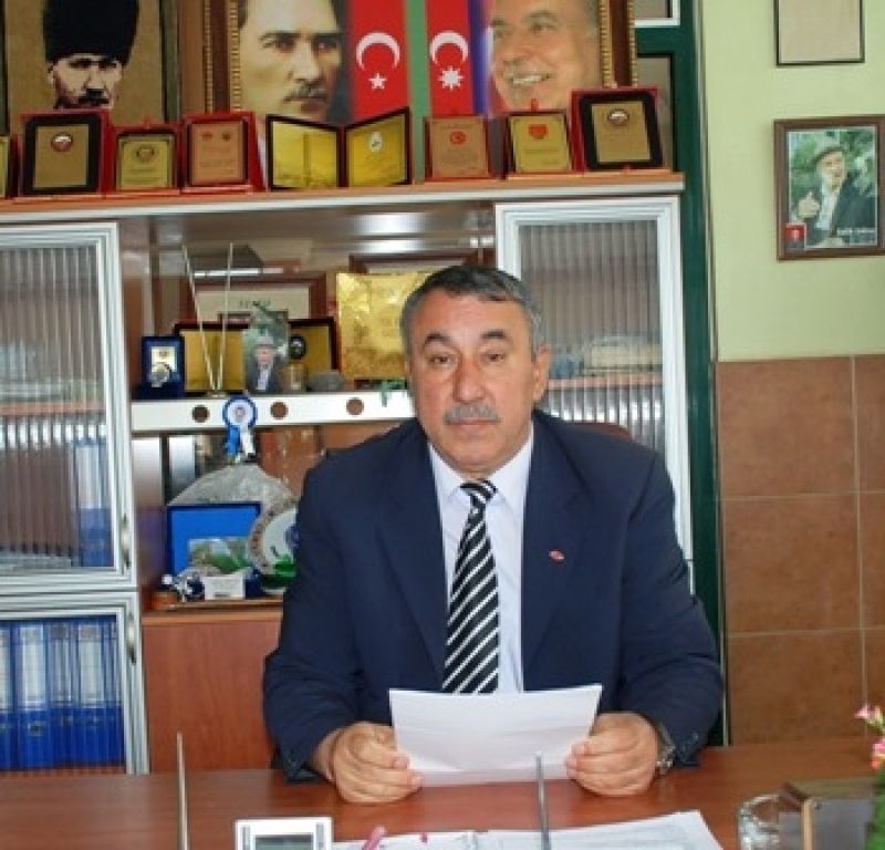 Eski Cumhurbaşkanı Haydar Aliyev'i Rahmetle Anıyoruz