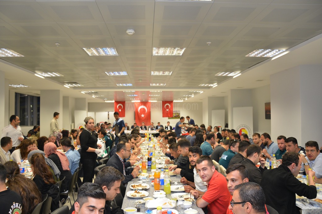 Gümrük Personelleri İftar Yaptı