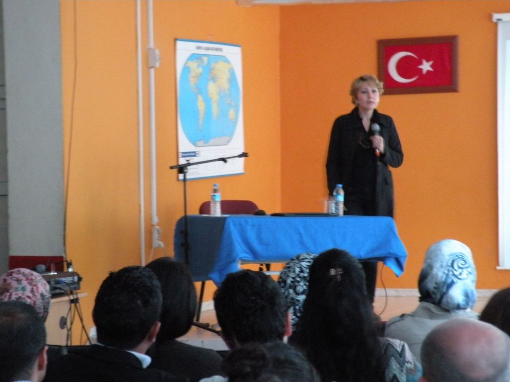 Akademisyenler Tuzluca İlçesinde Görev Yapan Öğretmenlerle Buluştular