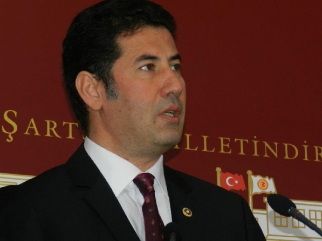 MHP Iğdır Milletvekili Dr Sinan OĞANın 24 Kasım Öğretmenler Gününe İlişkin Mesajı