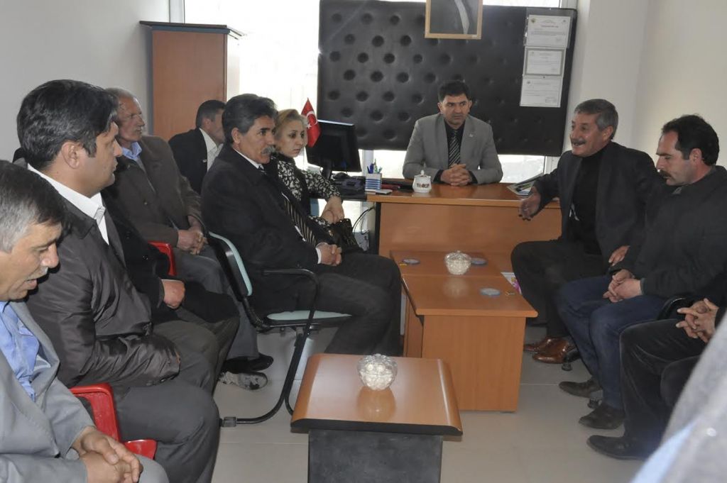 Iğdır il genel meclis üyeleri muhtarlarla toplantı yaptı