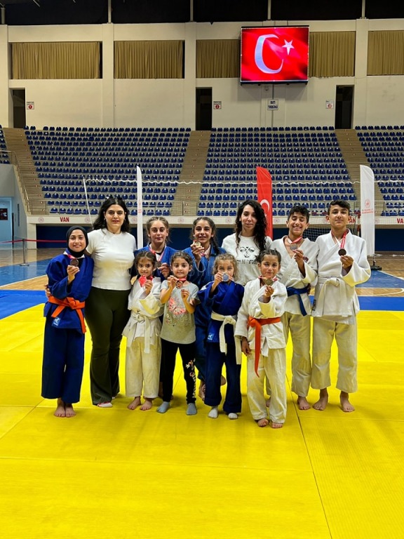 Judoda Takım Halinde Büyük başarı