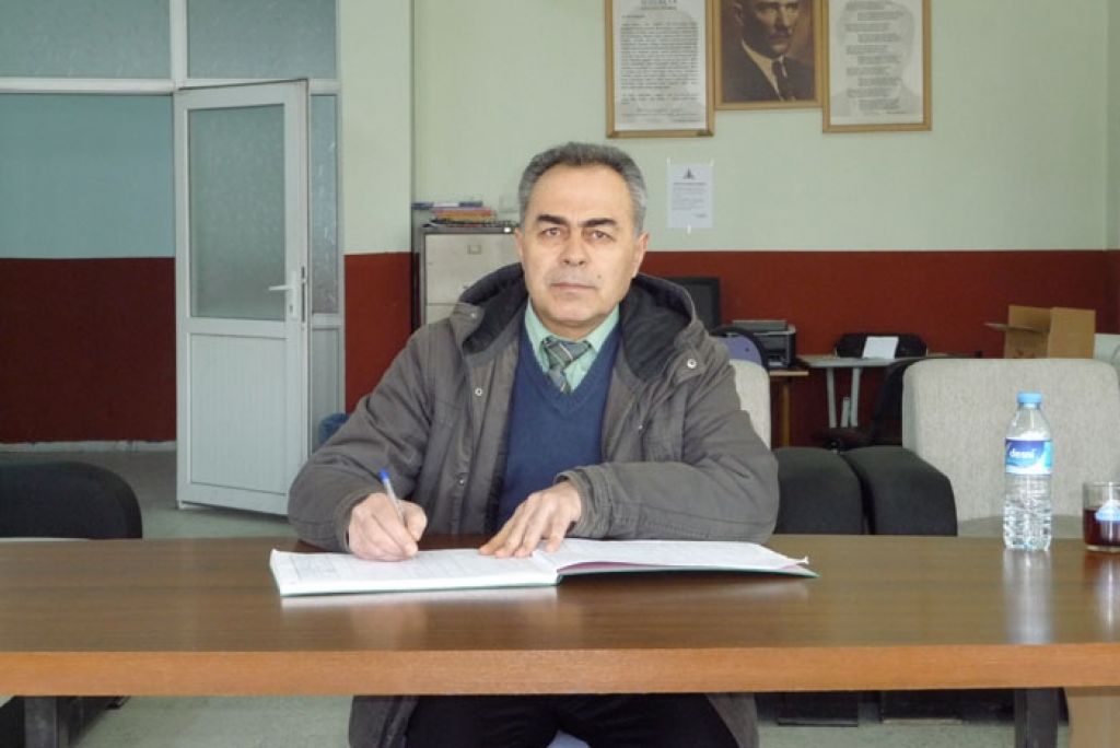 Sevilen Öğretmen Veysel Yapıcı Hayatını Kaybetti