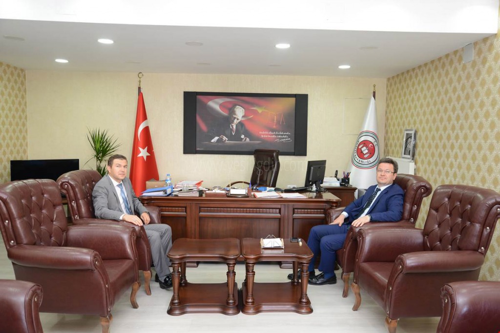 VALİ ENVER ÜNLÜDEN YENİ ATANAN CUMHURİYET BAŞSAVCISI MUHAMMET SAĞLAMA ZİYARET