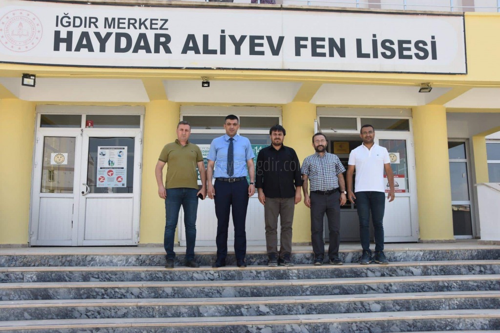 Milli Eğitim Müdürü Servet Canlı YKS Tercih Danışmanlığı Yapan Okulları Ziyaret Etti