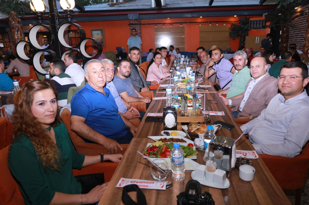 Akkuş ve Çelik Basınla İftar Açtı