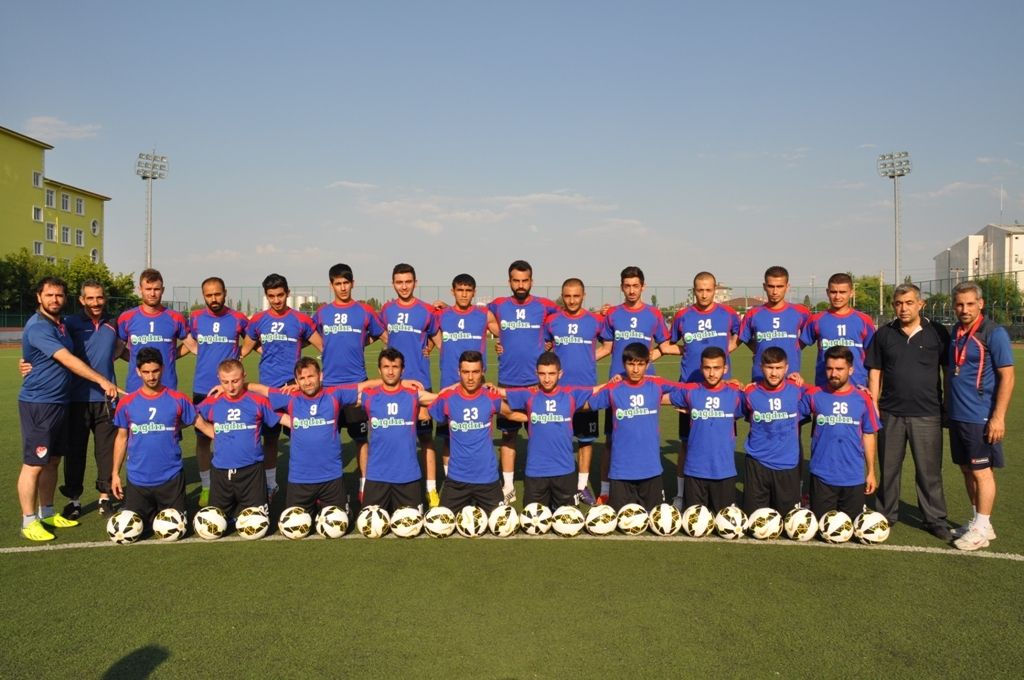 Iğdır Aras Spor Kurban Keserek Top Başı Yaptı