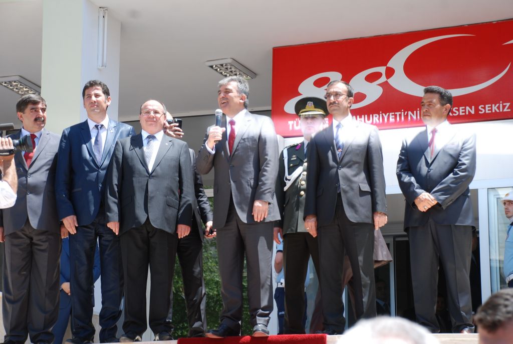 Cumhurbaşkanı Abdullah Gül Iğdır'ı ziyaret Etti