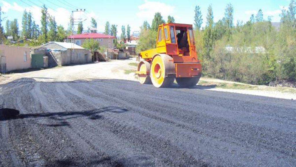 Tuzluca Belediyesinden Sıcak Asfalt Çalışması