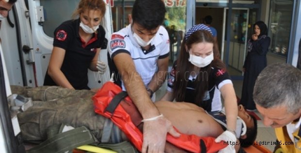 PRESE SIKIŞAN GENCİ İTFAYE KURTARDI