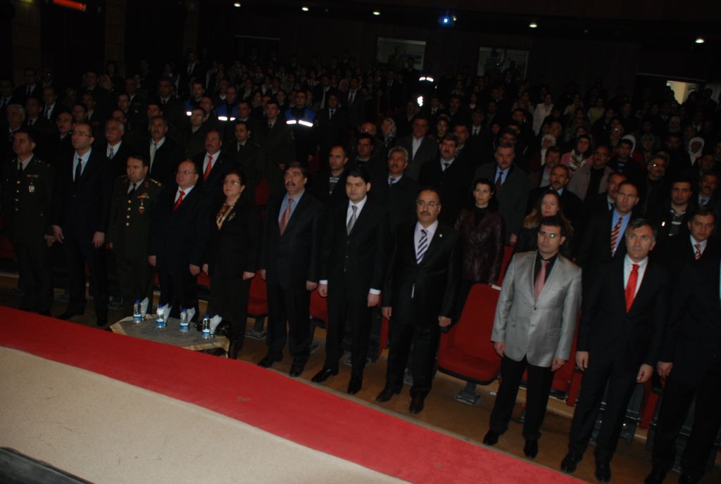 18 Mart Çanakkale Zaferinin 97 Yıl Dönümü Iğdır'da Coşkuyla Kutlandı ve Şehitlerimiz Anıldı