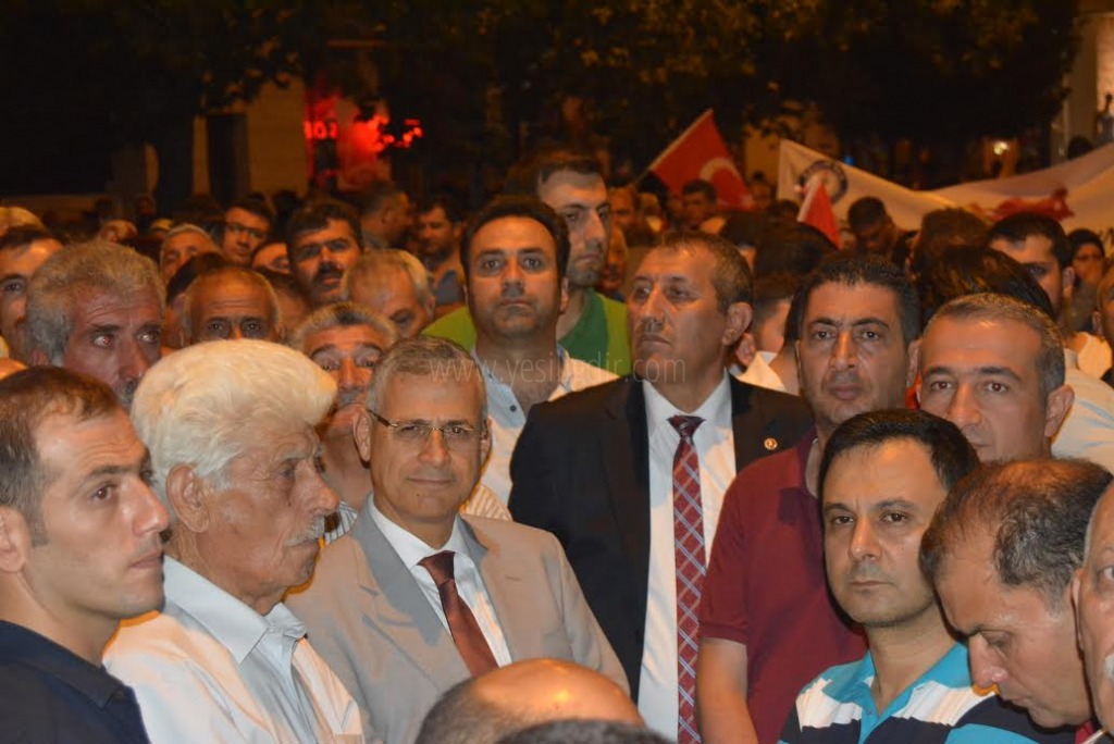 MİLLETVEKİLİ ARAS PARALEL YAPININ VALİSİ AHMET PEK IĞDIRDA KARDEŞ KAVGASI ÇIKARMAYI PLANLADI