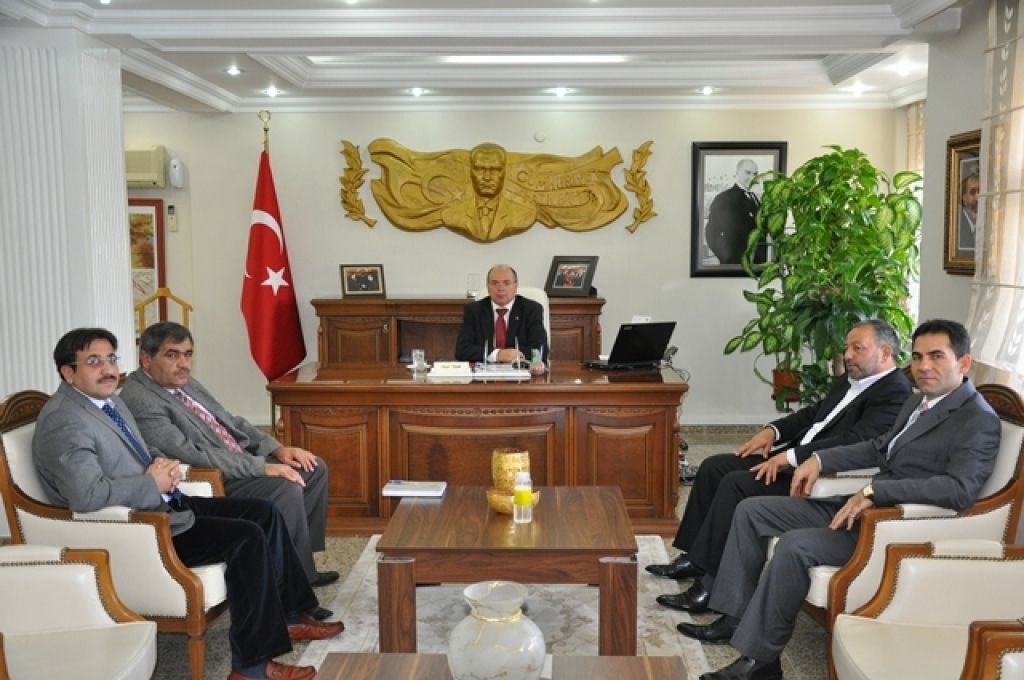 Aktisad Yönetimi Vali Çiçeki Ziyaret Etti