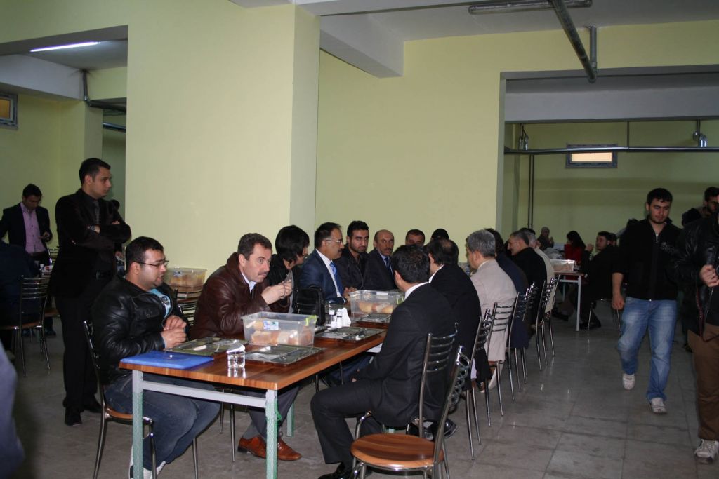 Iğdır Üniversitesi Öğrencilerine Çanakkale Menüsü