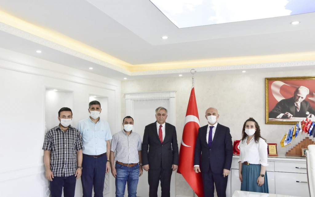 Genel Müdür Dr Sadri Şensoy ilk defa ortaokul müdürleriyle toplantı yaptı