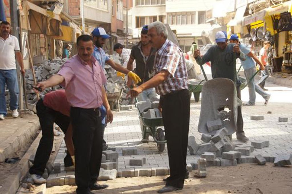 Belediye Parke Çalışmalarına Devam Ediyor