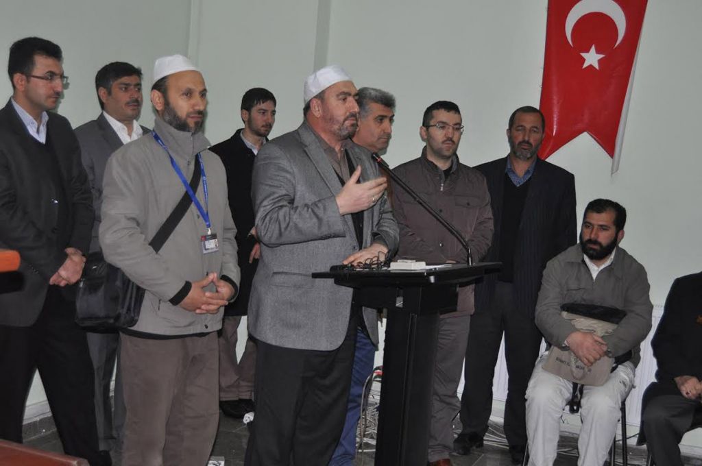 Iğdırda Umreciler Kutsal Topraklara Dualarla Uğurlandı
