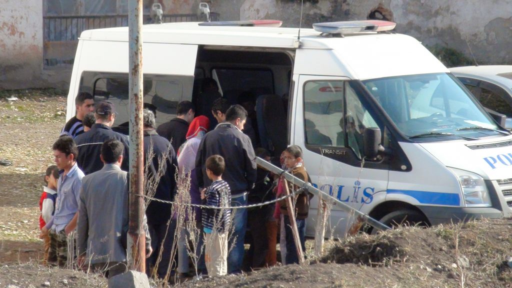 Afgan Mülteci Çocuklar Jandarma'nın Hatıra Ormanını Yaktı