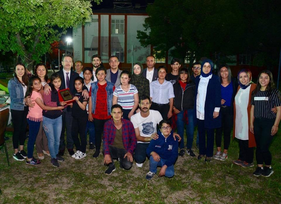 VALİ ENVER ÜNLÜ ÇOCUK EVİ SAKİNLERİYLE İFTARDA BULUŞTU