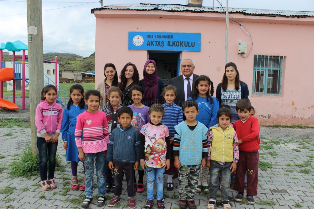 İL MİLLİ EĞİTİM MÜDÜRÜ M MURAT AYDOĞDU KARAKOYUNLU VE ARALIK İLÇESİNDE