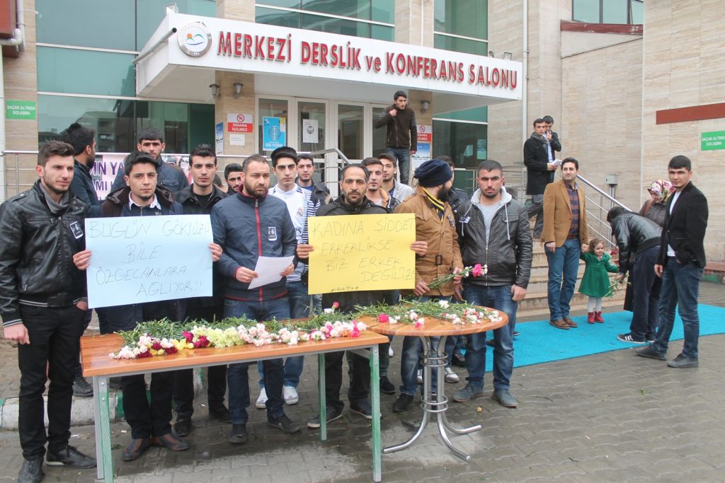 Sesimiz Özgecanların Katledilmesine Son Verecektir