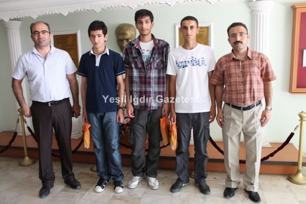 LYS ye Iğdırda Haydar Aliyev Fen Lisesi Damgasını vurdu