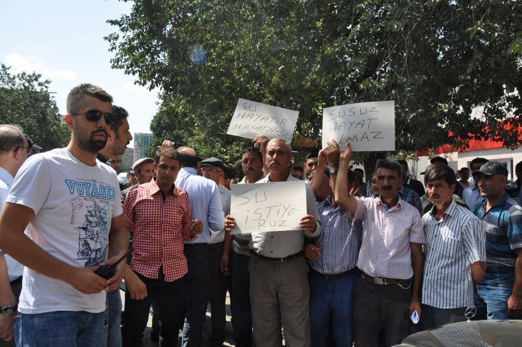 Iğdır'da Su Sıkıntısı Protesto Edildi