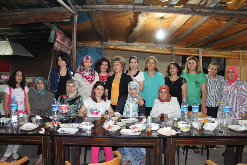 Türk Anneler Derneğinden İftar Yemeği