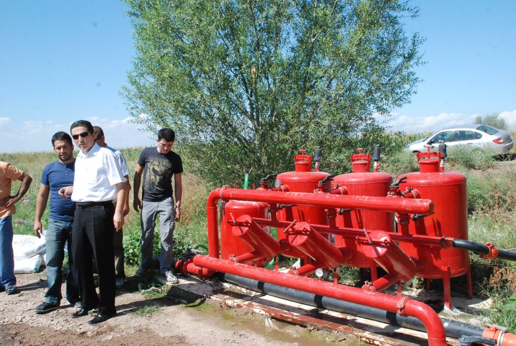 İl Tarım Müdürü Mehmet Nuri Turan Damlama Sulama Çalışmalarını Yerinde İnceledi