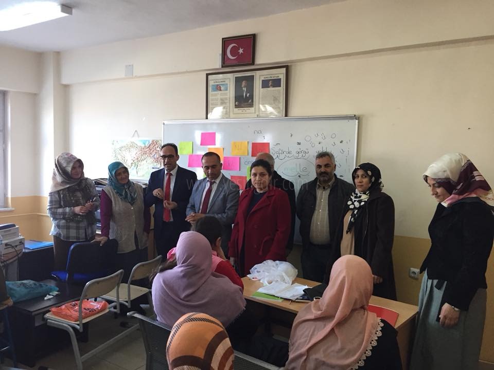 Başkan Vekili Korkusuzdan Okuma Yazma Kurslarına Ziyaret