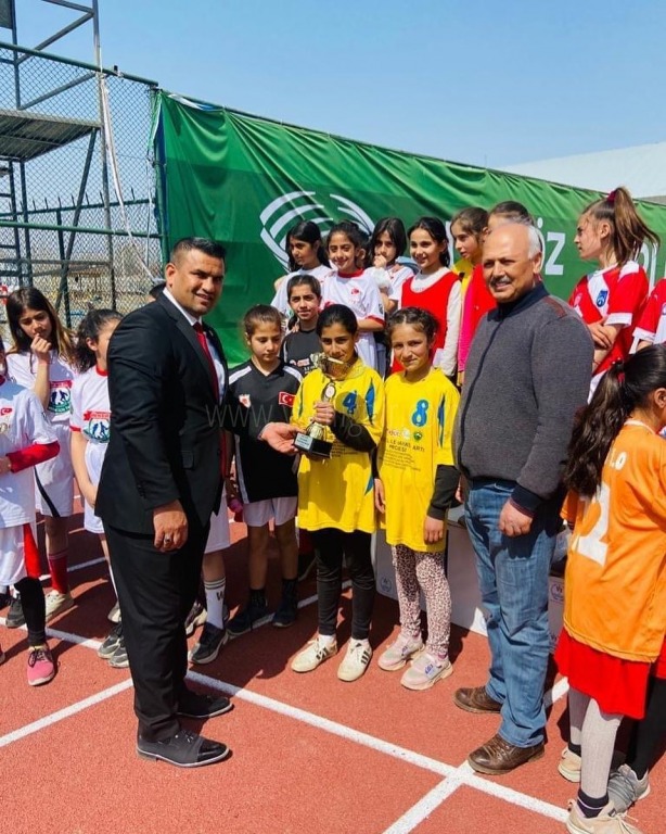 Küçük Kızlar puanlı atletizm müsabakaları sona erdi