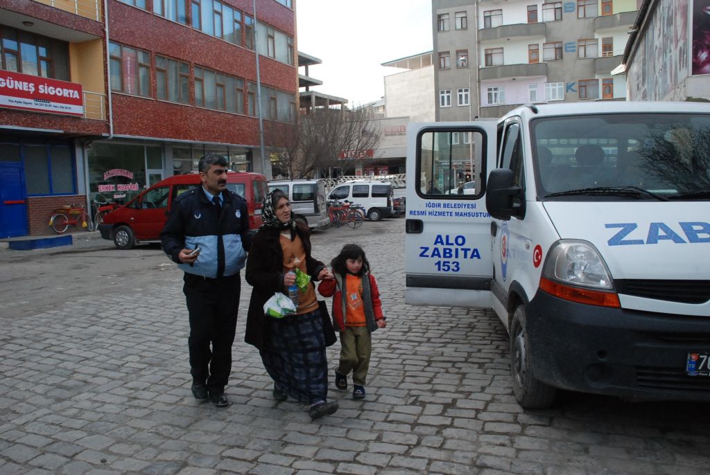 Zabıtadan ve Polisten Dilenci Operasyonu