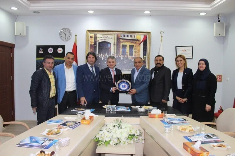 TOBB YÖNETİM KURULU ÜYESİ CENGİZ GÜNAY'DAN IĞDIR TİCARET ODASINA ZİYARET