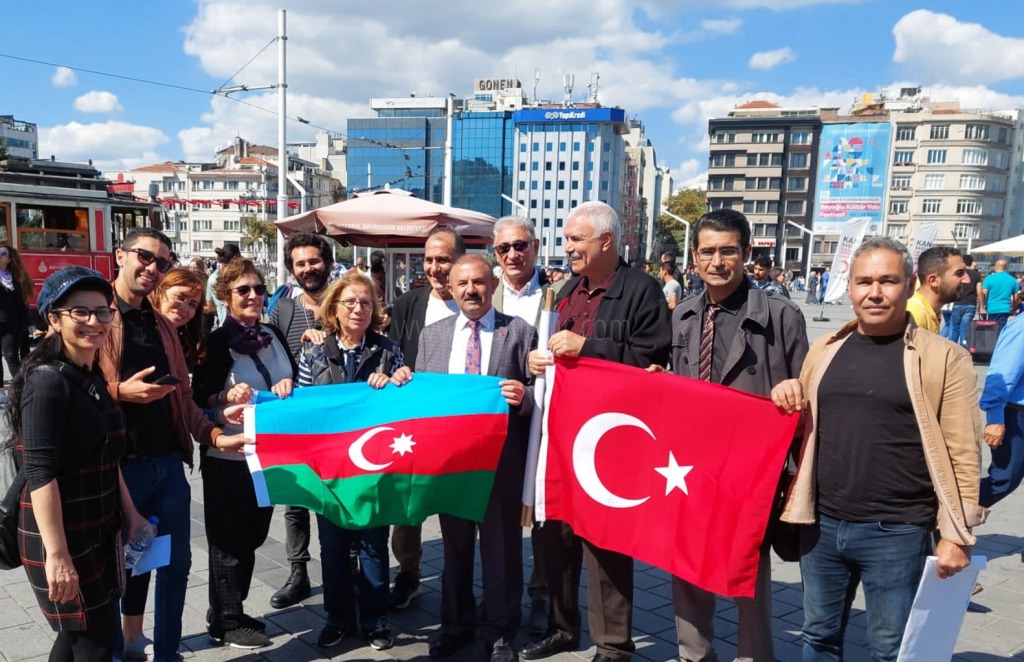 İSTAD İstanbul Taksim Meydanı'nda Ermenistan'ı ve destekçilerini kınadı