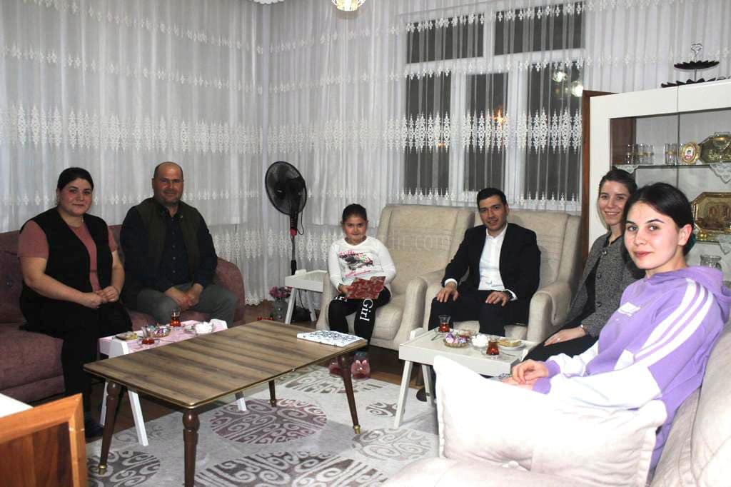 Kaymakam Furkan Atalık Gazi Ailesini Ziyaret Etti