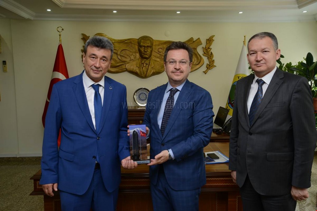 ÇOCUK HİZMETLERİ GENEL MÜDÜR YARDIMCISI VALİ ÜNLÜYÜ ZİYARET ETTİ