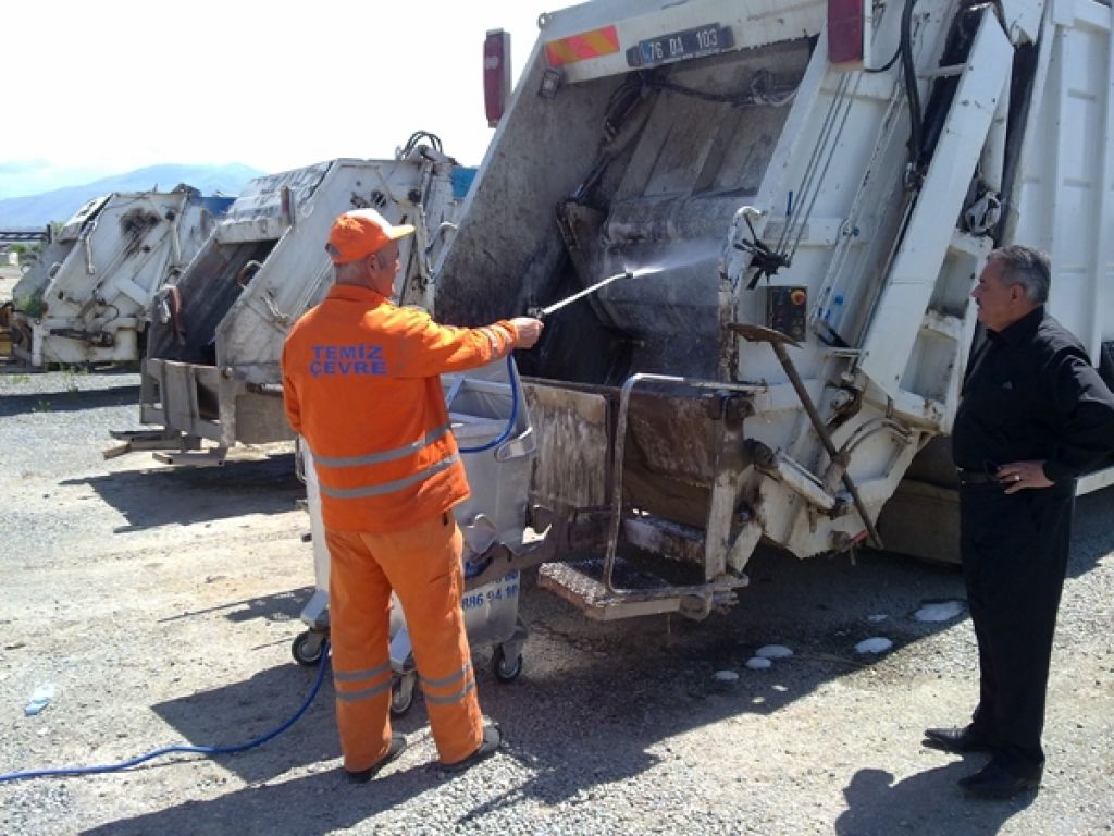 Çöp Konteynırları Artık Daha Temiz