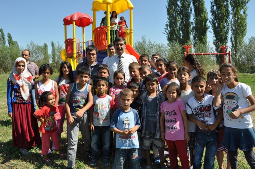 Iğdır Belediyesi park çalışmalarını hızlandırdı