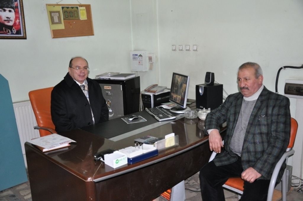 Vali Çiçek Esnafı Ziyaret Etti